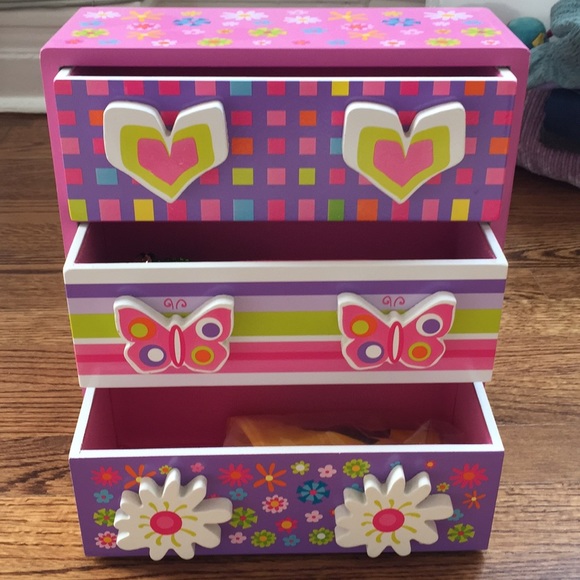 American Girl Jewelry/Play Box - Picture 4 of 7